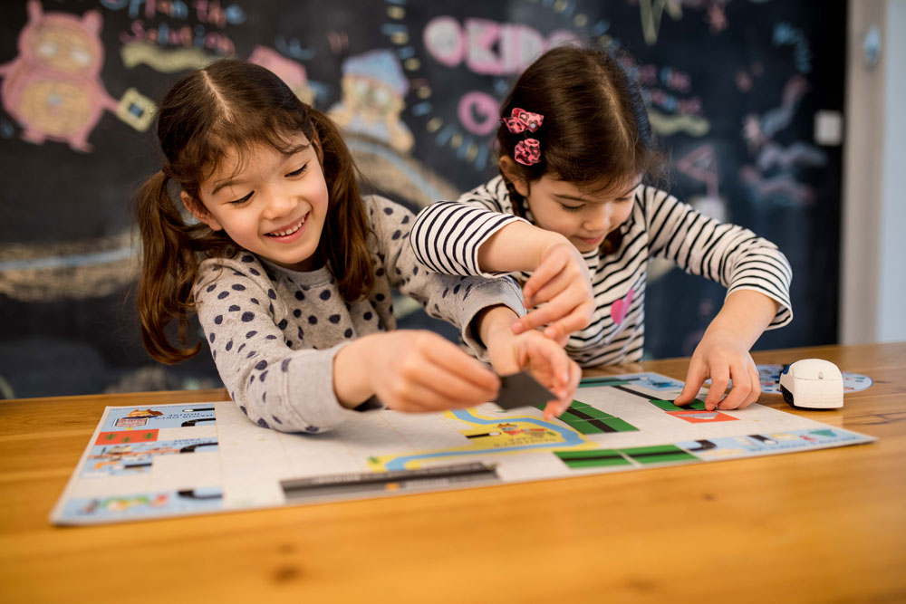 Which-way-twins-1000